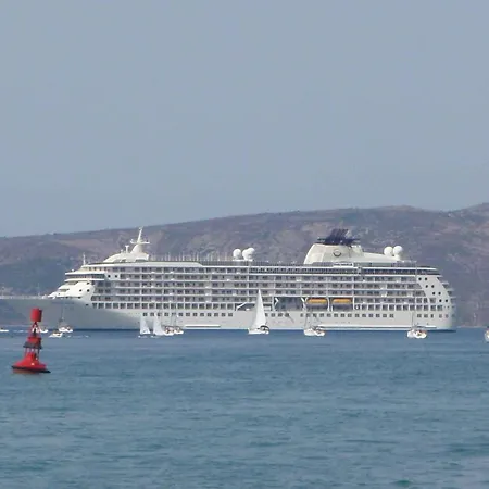 Apartment In Okrug Gornji With 1 Trogir